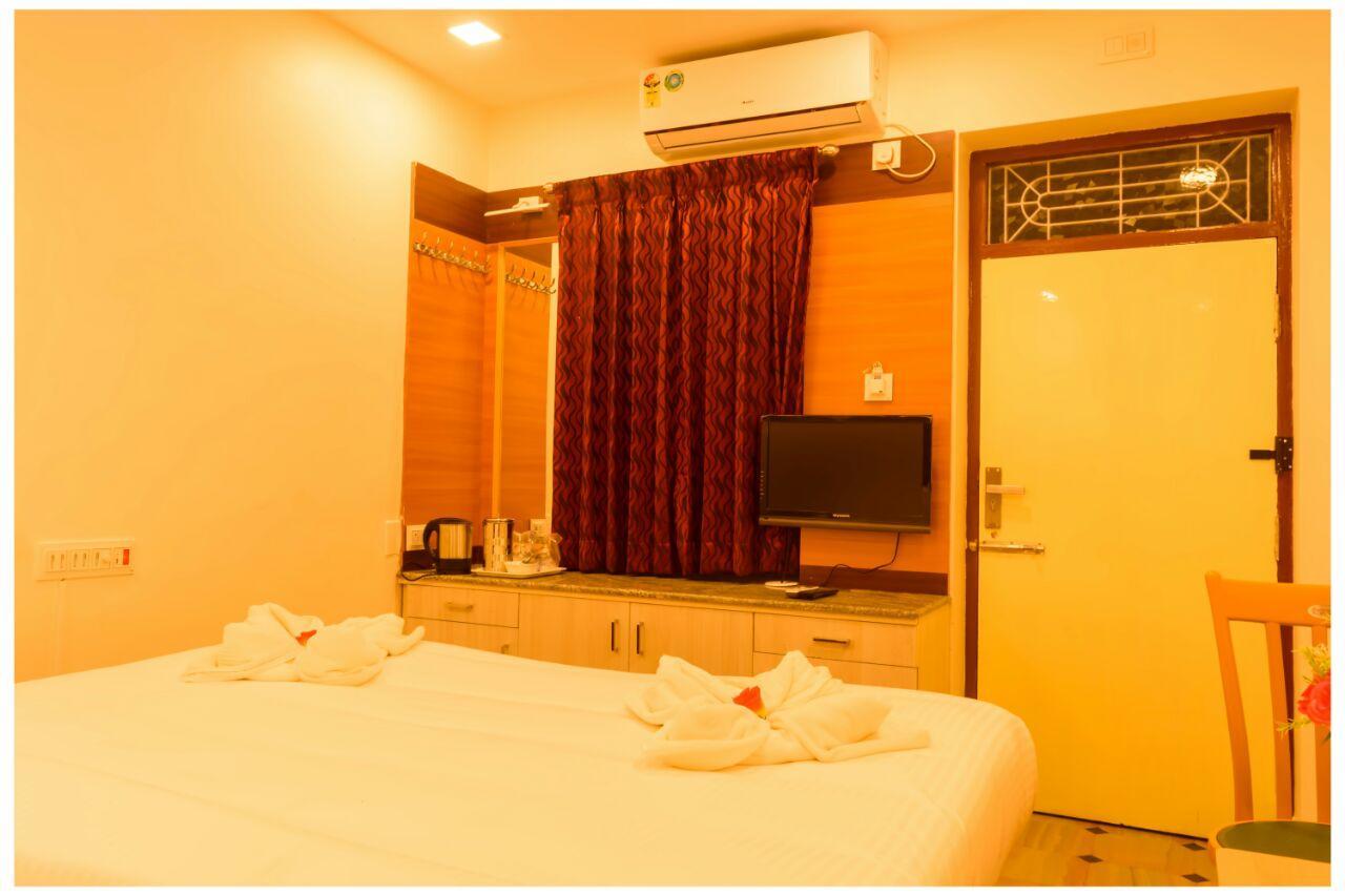 Sri Sarvesha Residency Temple View Hotel Tiruvannāmalai Exterior photo